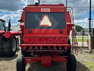 COLHEITADEIRA MASSEY FERGUSON MF5650 COM PLAT 14PES + PLAT MILHO 7X50 — leilão em Canoas/RS (foto 3)